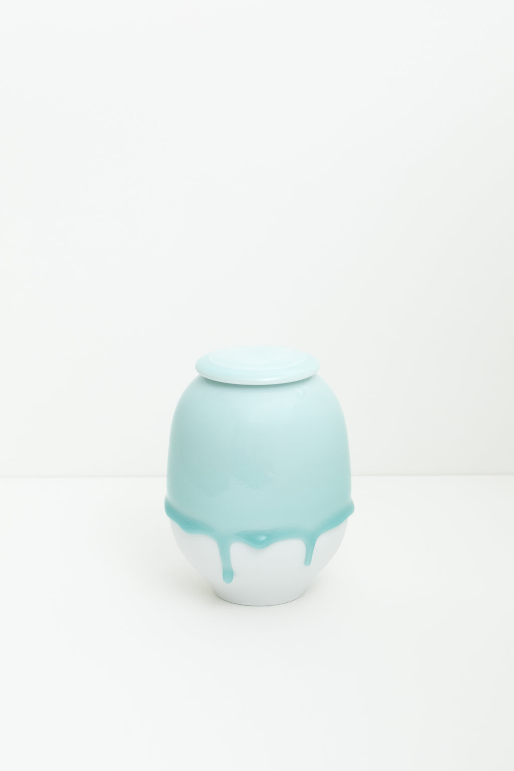 Celadon Vessel “Wearing a Hat” Gentle Rise Ver.