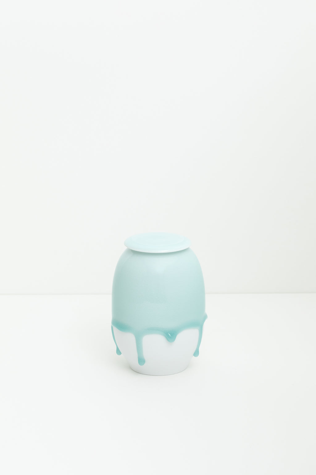 Celadon Vessel “Wearing a Hat” Gentle Rise Ver.