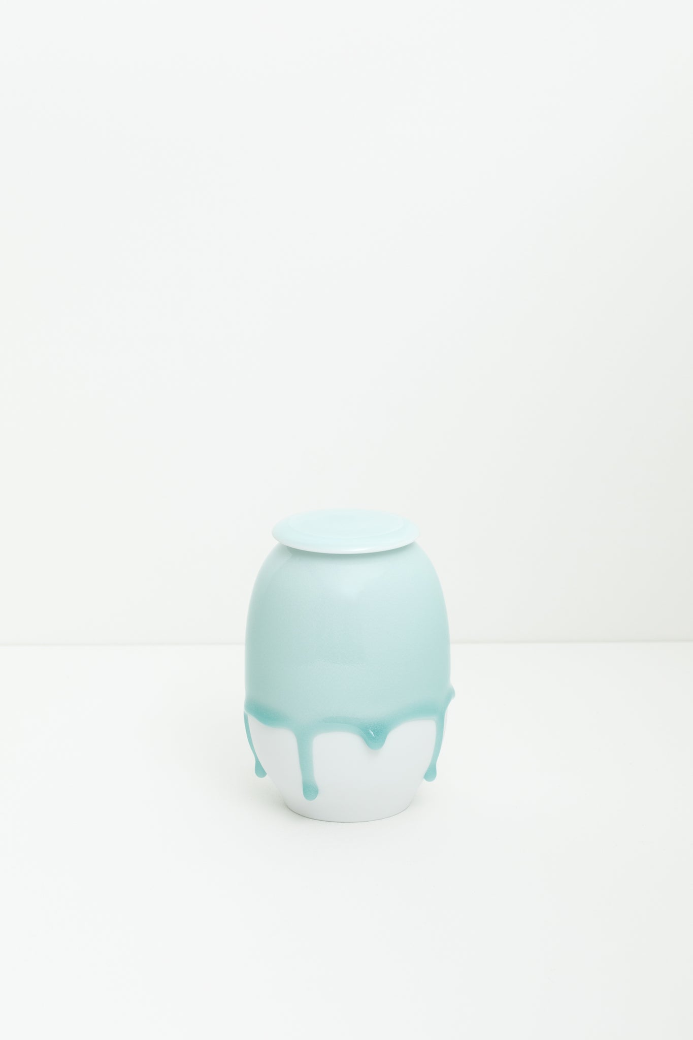 Celadon Vessel “Wearing a Hat” Gentle Rise Ver.