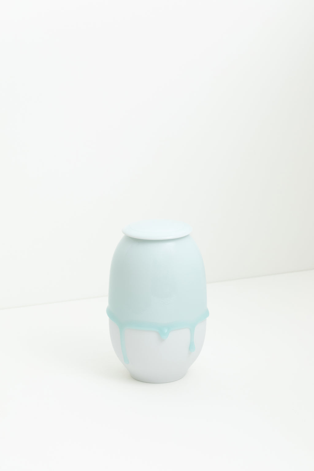 Pale Celadon Vessel “Wearing a Hat” Gentle Rise Ver.