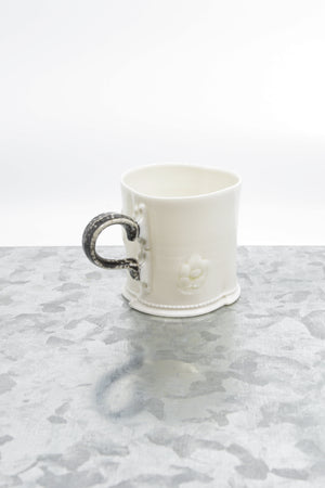 Special porcelain mug with flower detail