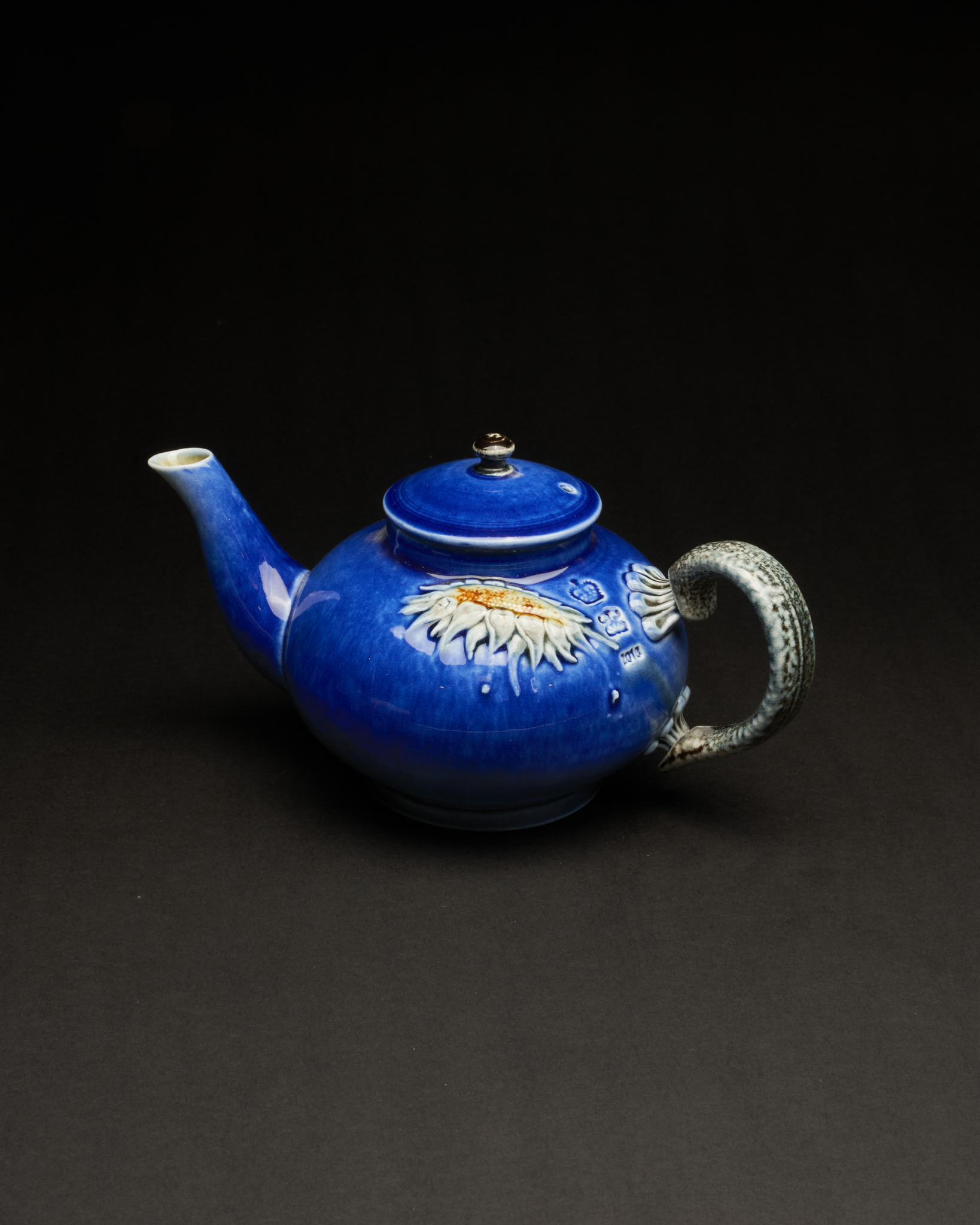 Blue Porcelain Travelling with Tea Set